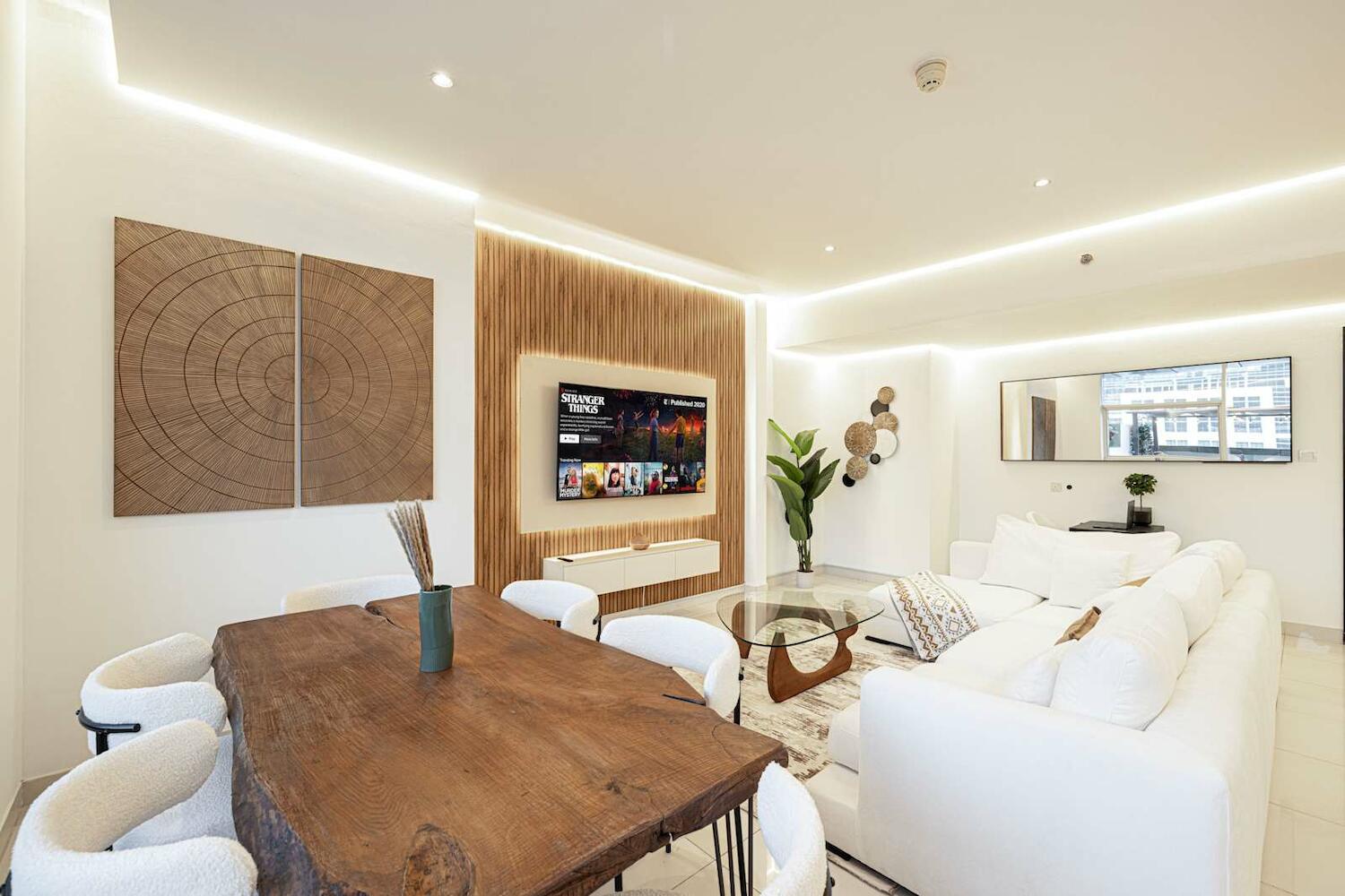 Next House - Downtown Views Hostel, Dubai