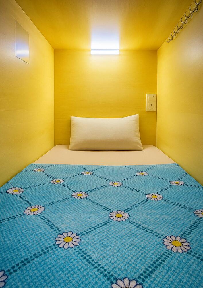 Aavhr Holiday Homes - Bur, Dubai