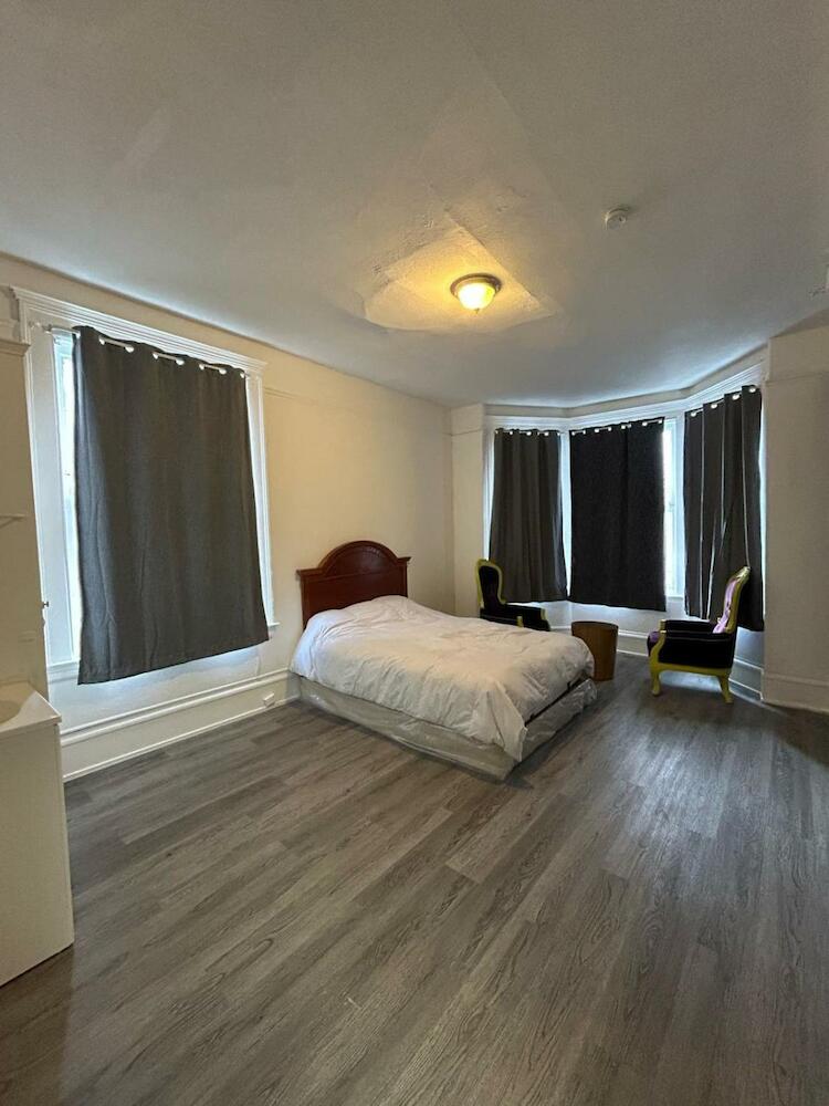 Sf Travelers Inn