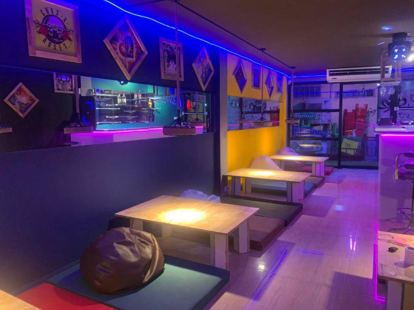 Roxx Social Hostel, Cafe & Bistro, Bangkok