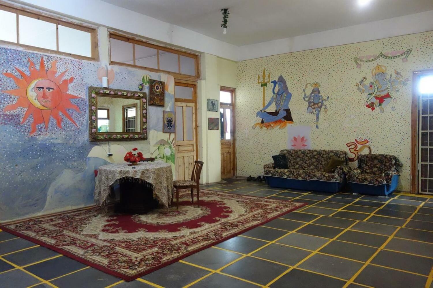 Nomads Nest, Kutaisi