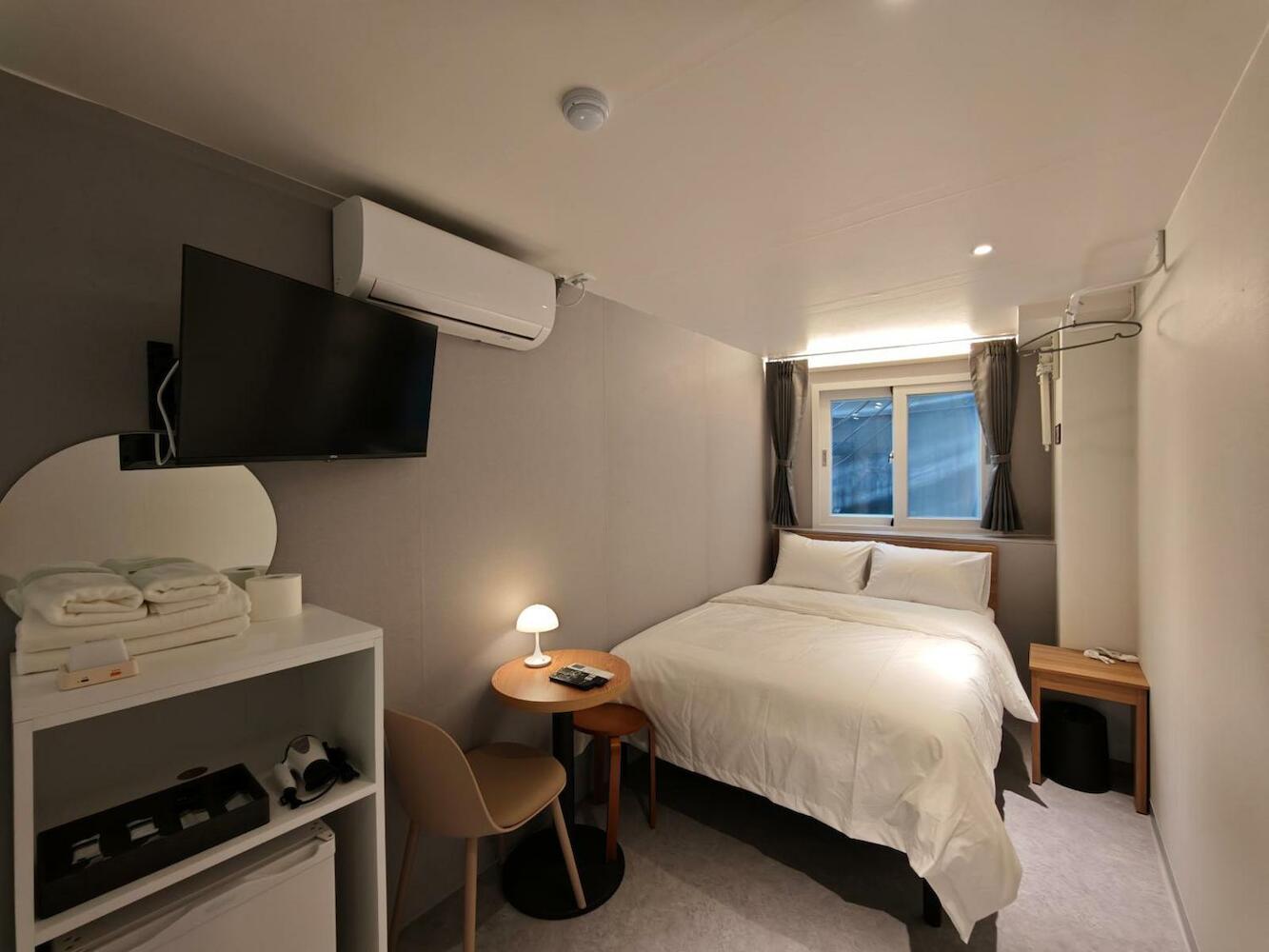 Unit D Hostel, Seoul