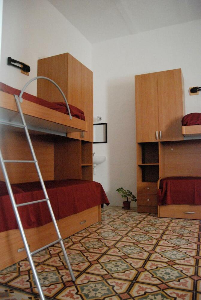 Granny's Inn Hostel
