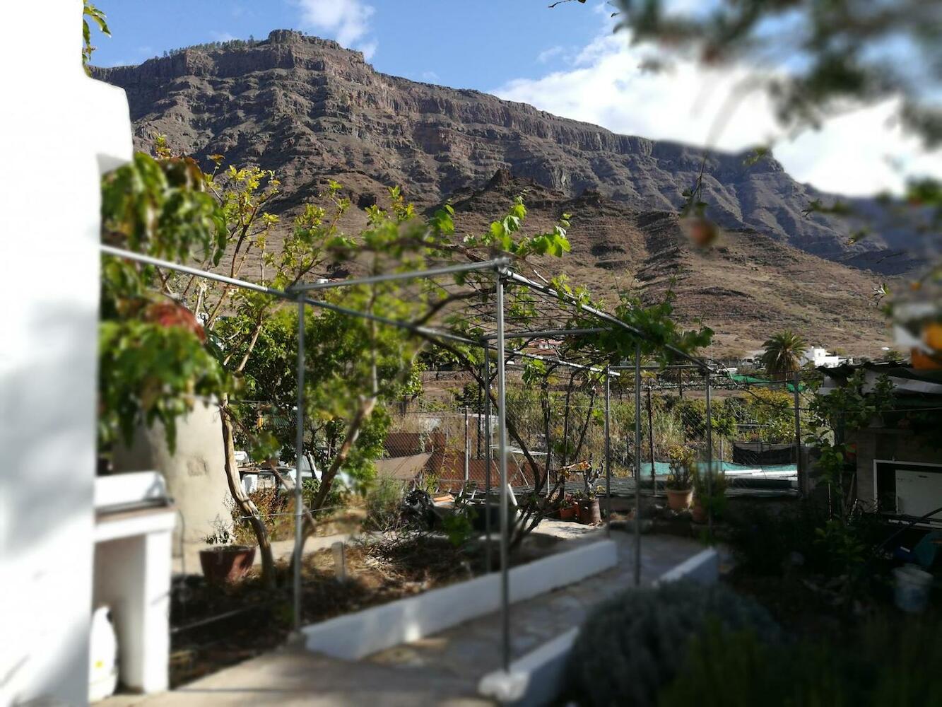 Bett 4 im Männer-4-Bettzimmer NUR Männer ONLY men SOLO hombres, Gran Canaria