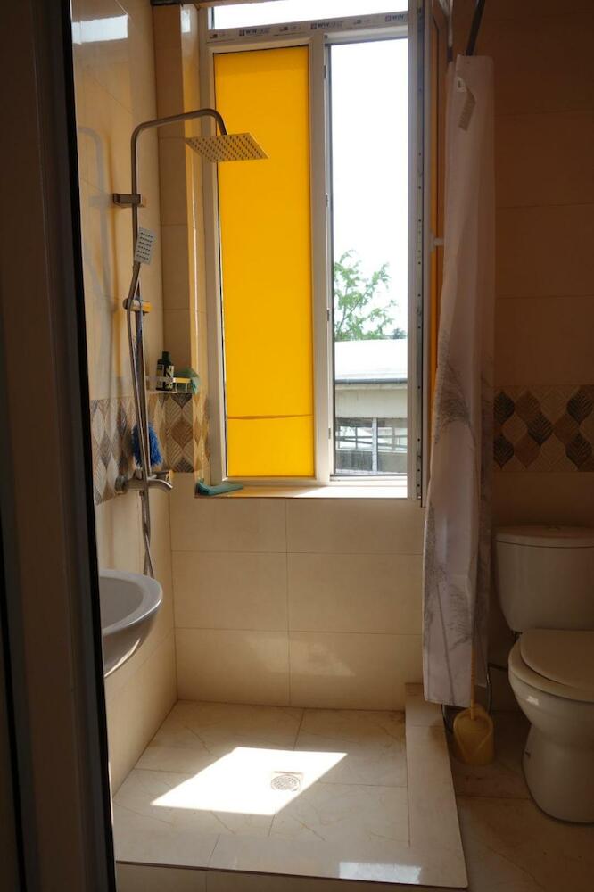 Nomads Nest, Kutaisi