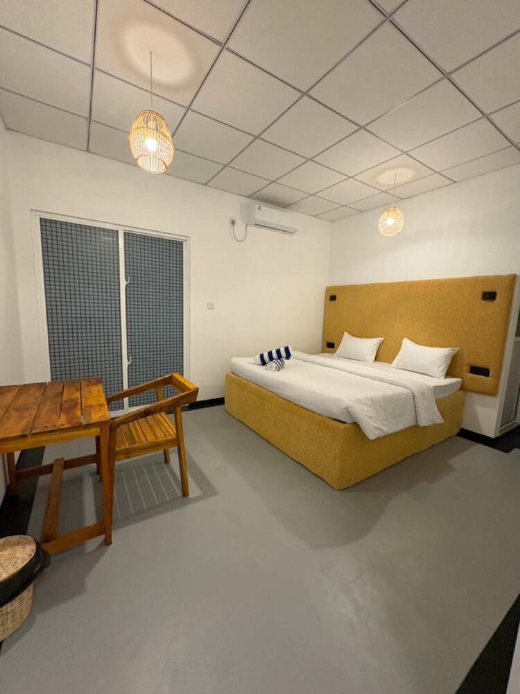 Wake N Flow, Ahangama - Kabalana Beach, Ahangama