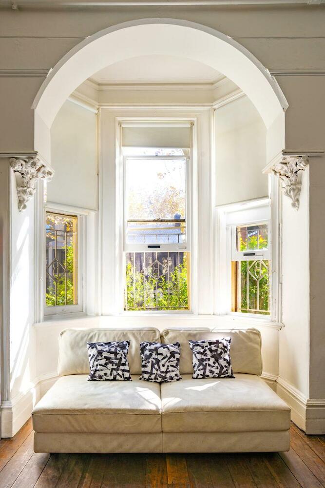 Original Backpackers, Sydney