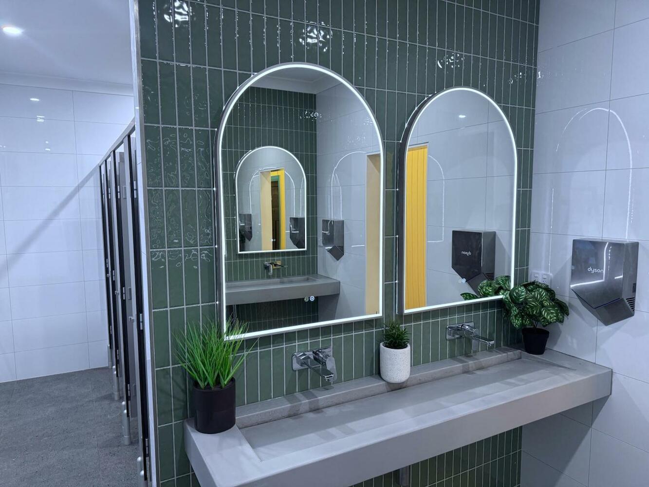 Mad Monkey Central, Cairns