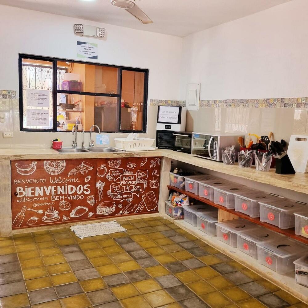 Casa Pura Vida Surf Hostel - Tamarindo Costa Rica, Tamarindo