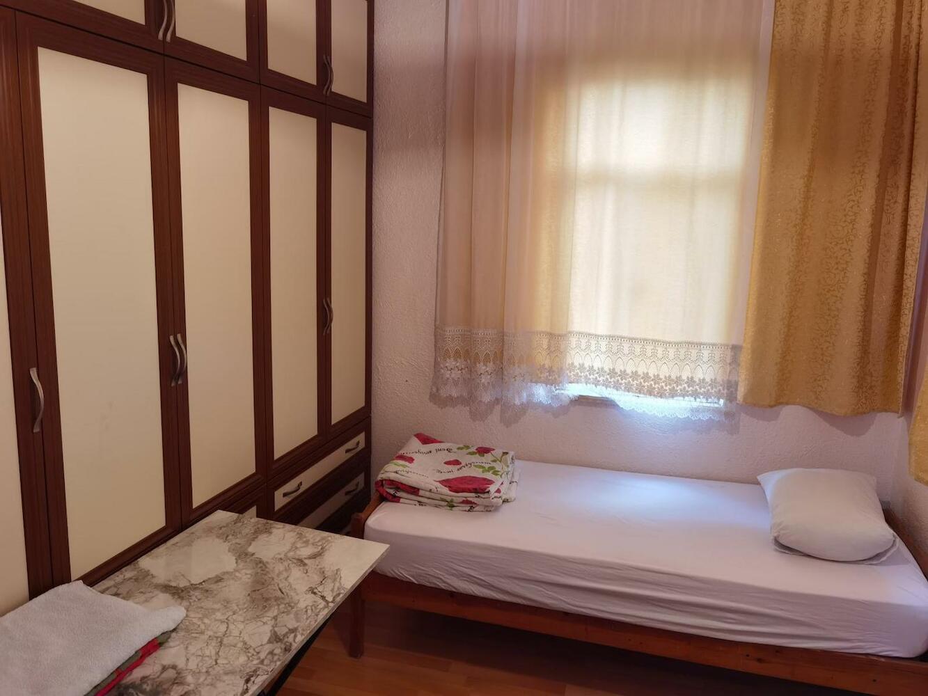 Adventurous Local Çalış Hostel