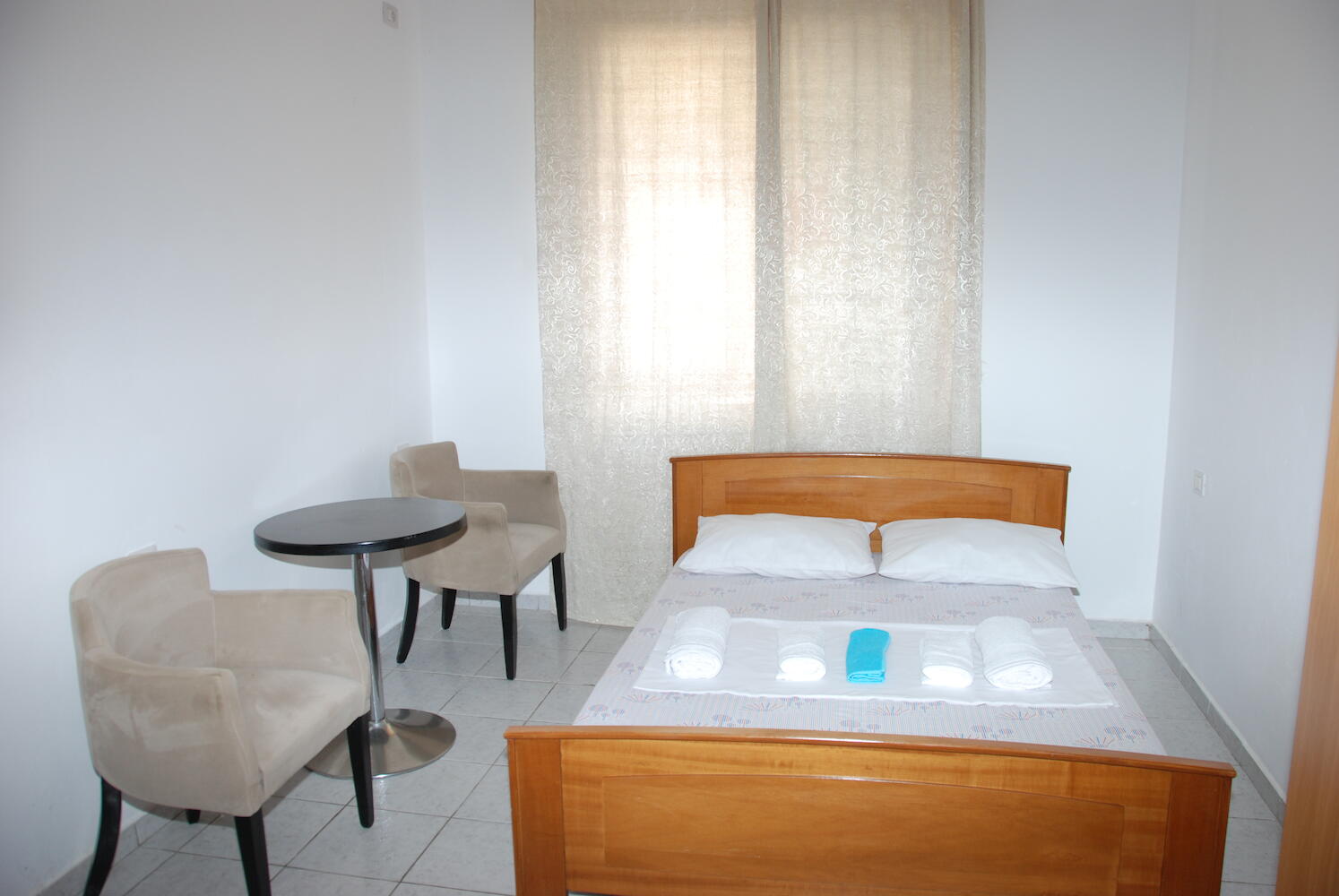 Casa Mia Hostel Sr, Sarandë
