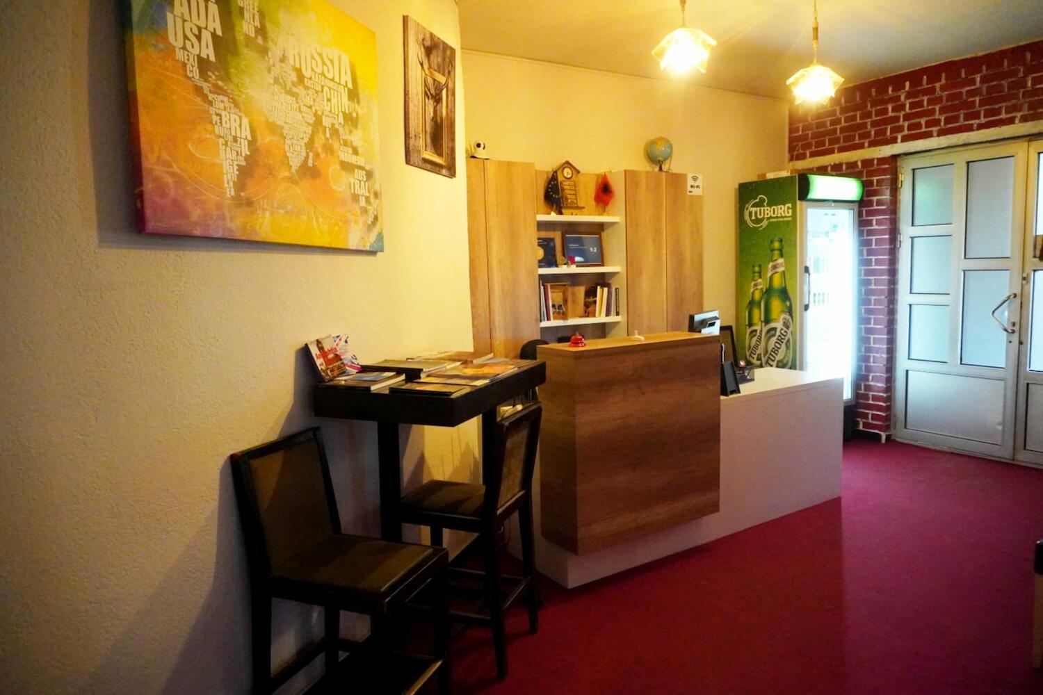 Moon Hostel, Pristina