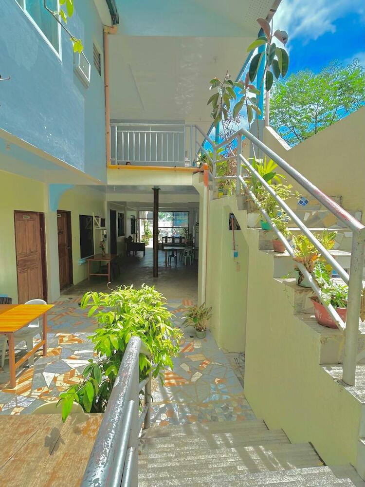 Carillo guest house, Coron