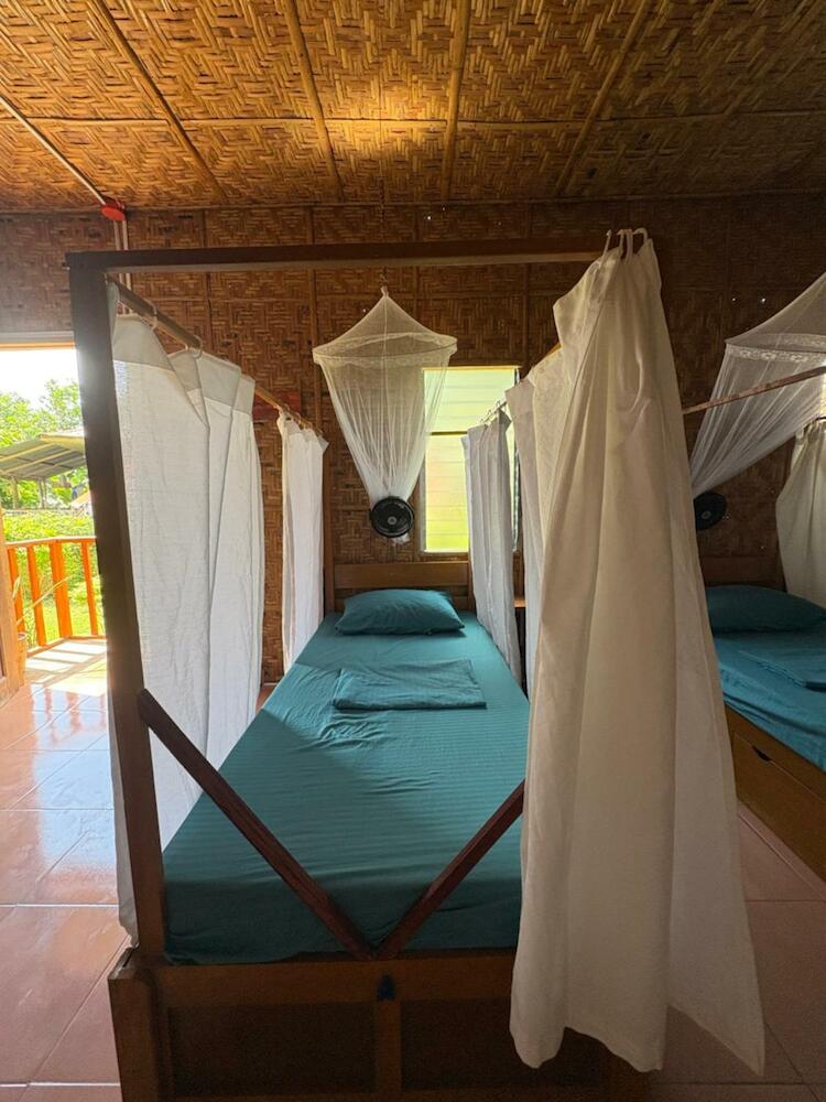 Izla Soanna, Panglao Island