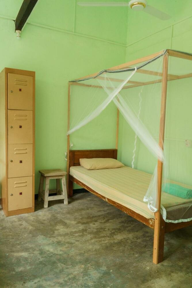 Little Bay Hostel, Arugam Bay