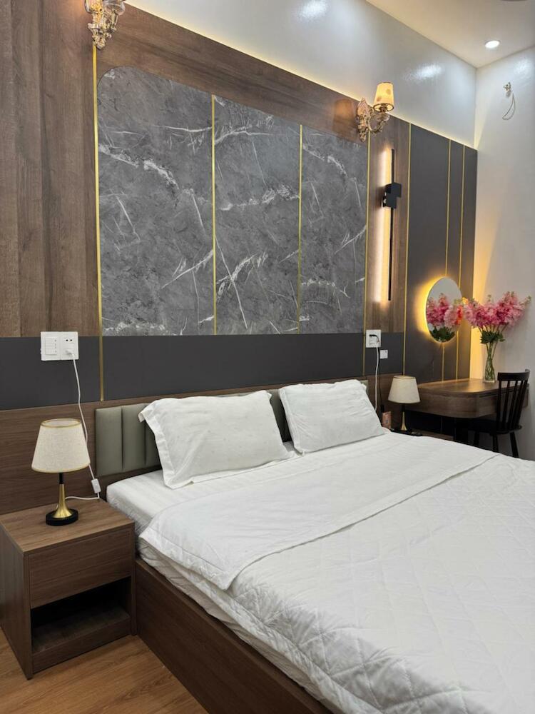 Odyssey Hostel, Tours & Motorbikes Rental, Ha Giang