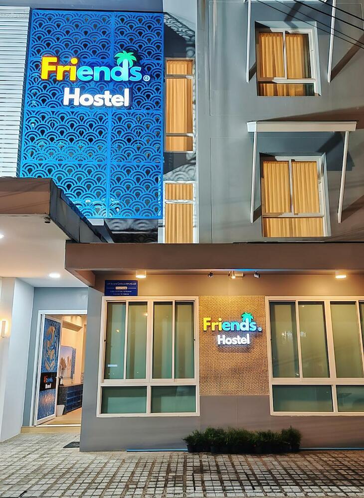 Friends Hostel - Phuket Airport