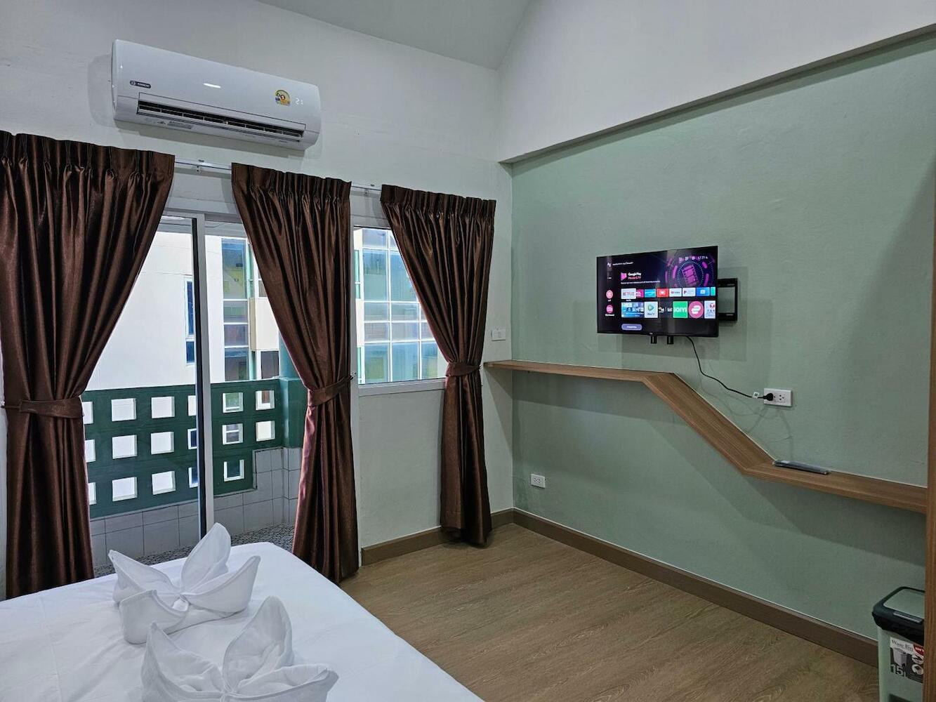 Lub Nai Hostel, Phuket City