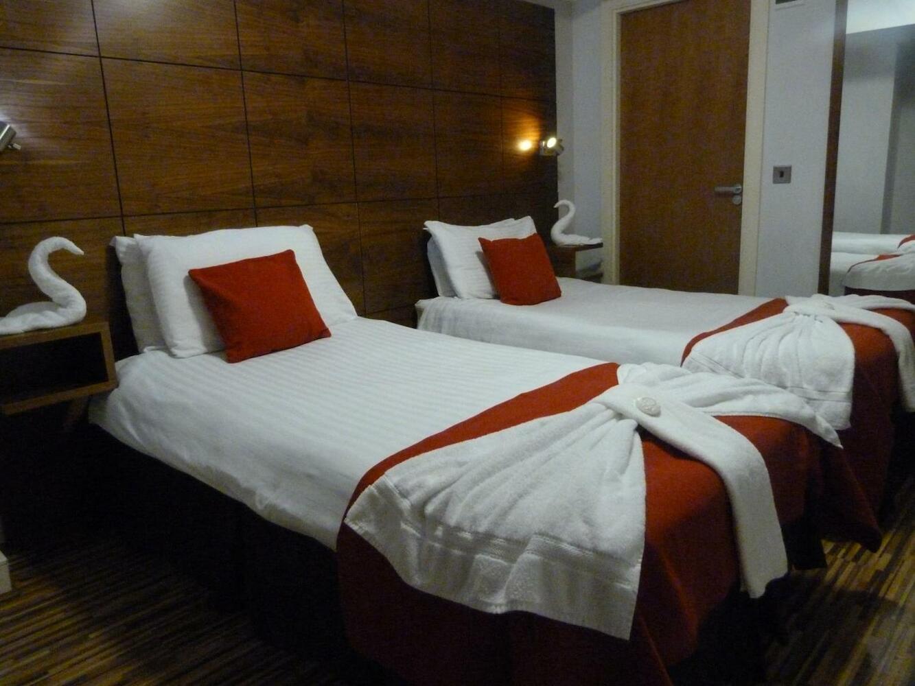 International Inn