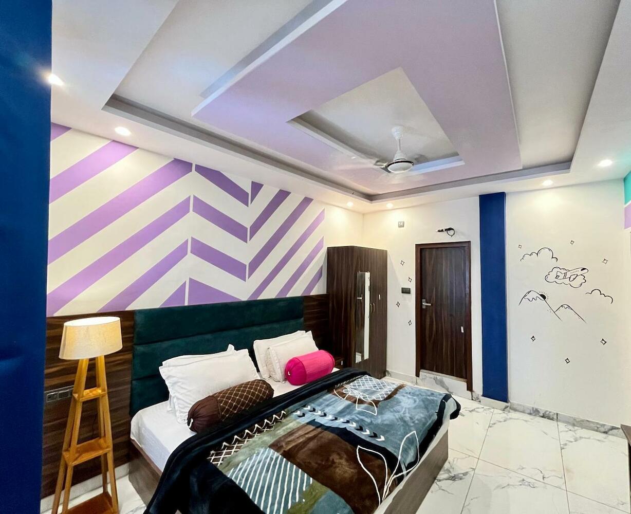 Bonfire Hostels, Rishikesh