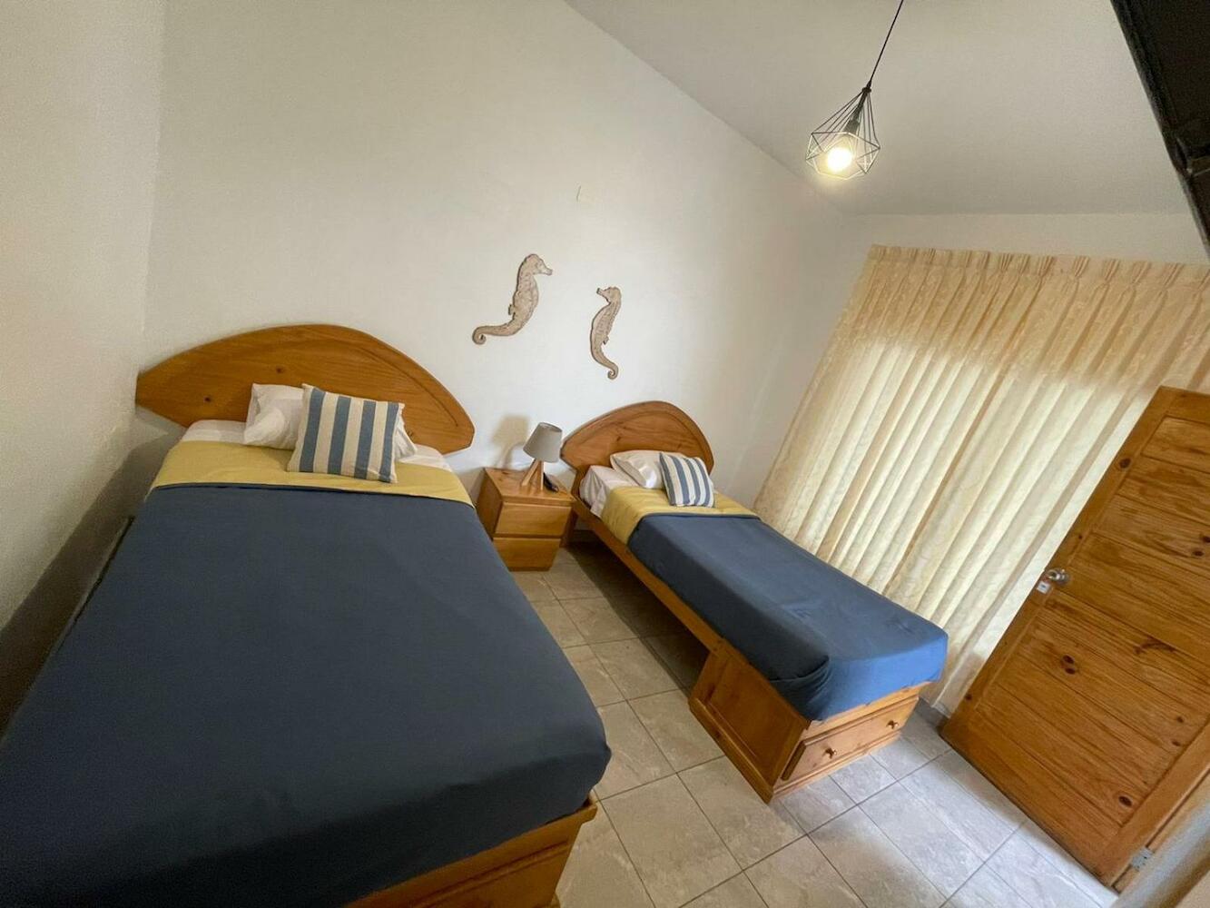 Ravenala Paracas Hostel, Paracas