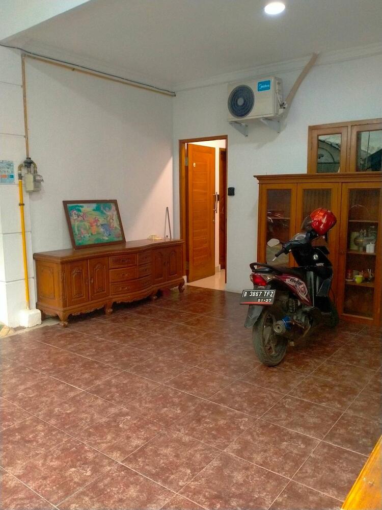 Kostel Rumah Nenek, Yakarta