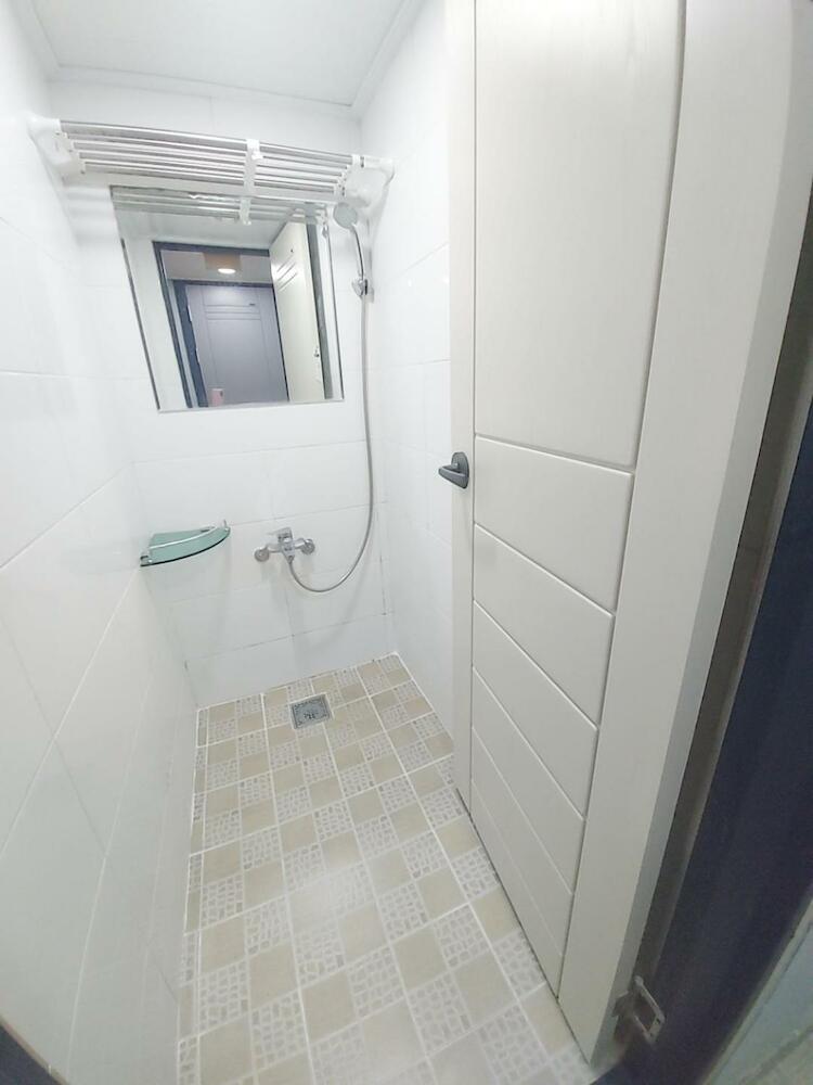 Funwave Guest House