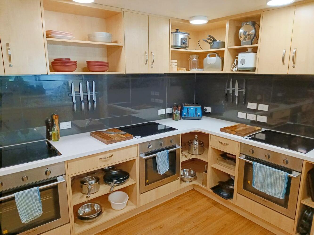 Adventure Q2 Hostel, Queenstown