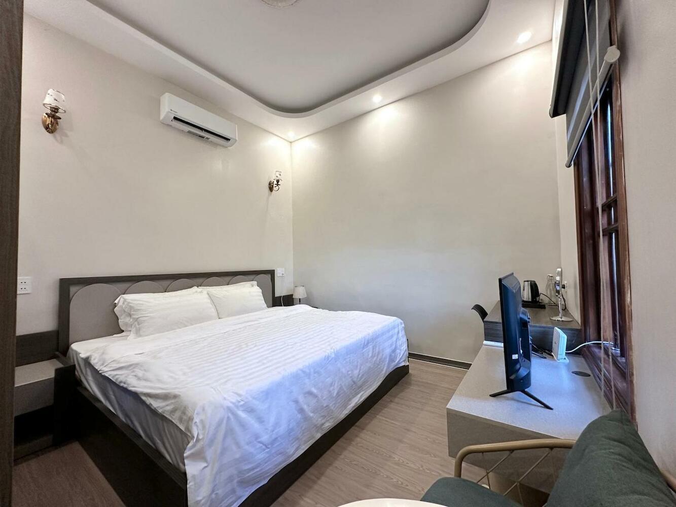 Odyssey Hostel, Tours & Motorbikes Rental