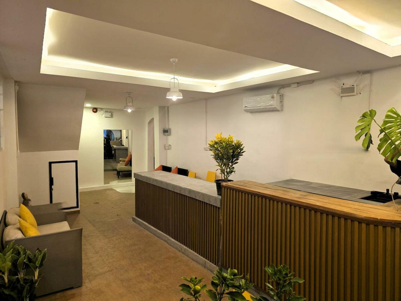 Hideout Hostel 2, Haad Rin