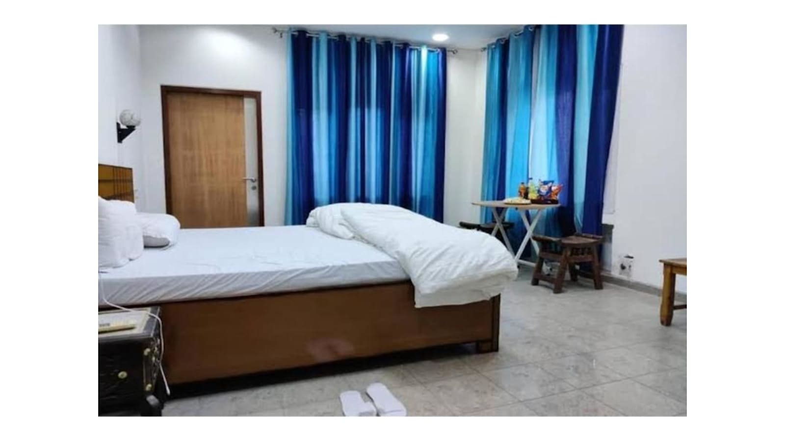 Whiite Panda, New Delhi