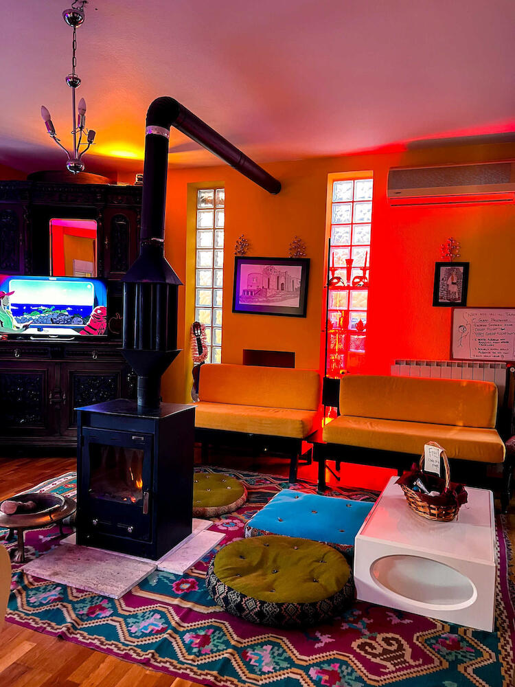 Blue Door Hostel, Tirana