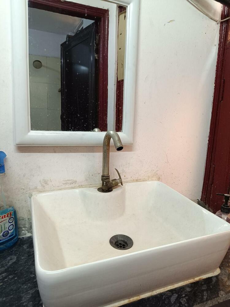 Frazyone Hostel, New Delhi