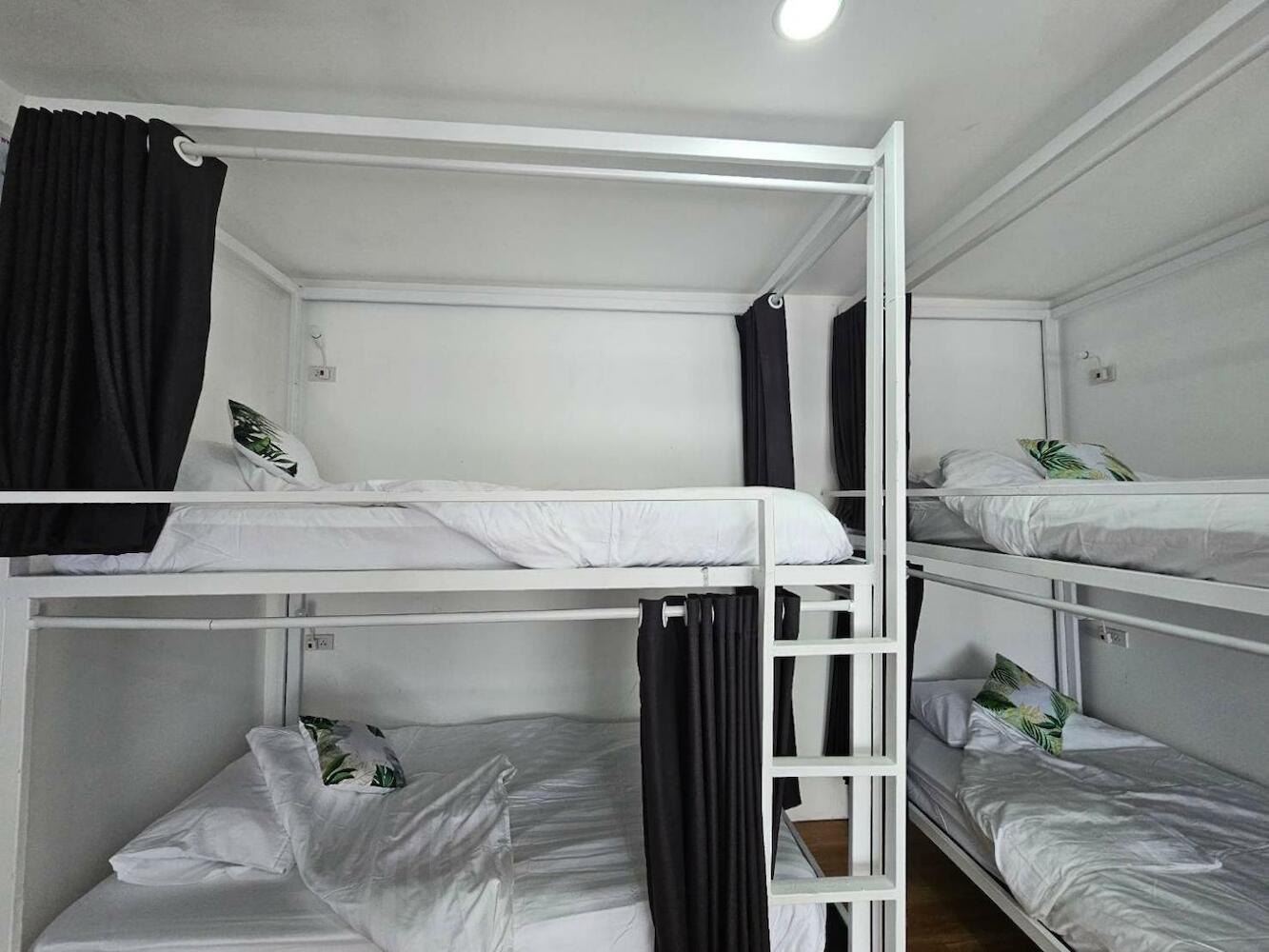 Tiger House Hostel, Koh Tao