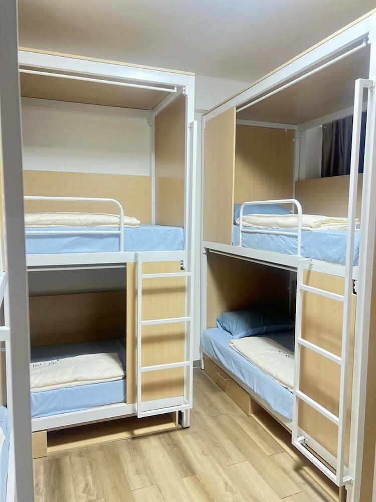 JC home 刘 先 生, Bangkok