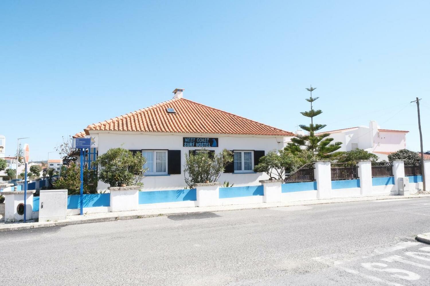 West Coast Surf Hostel, Areia Branca