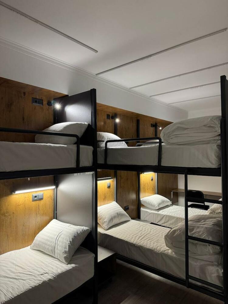 Generator Tashkent Hostel, Tashkent