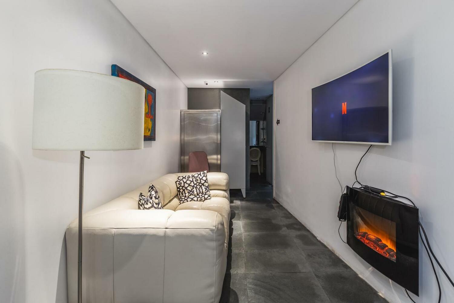 C&f Hostel
