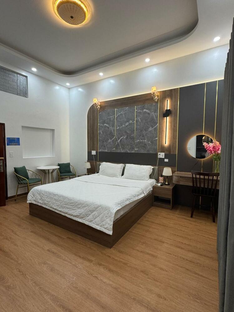 Odyssey Hostel, Tours & Motorbikes Rental, Ha Giang