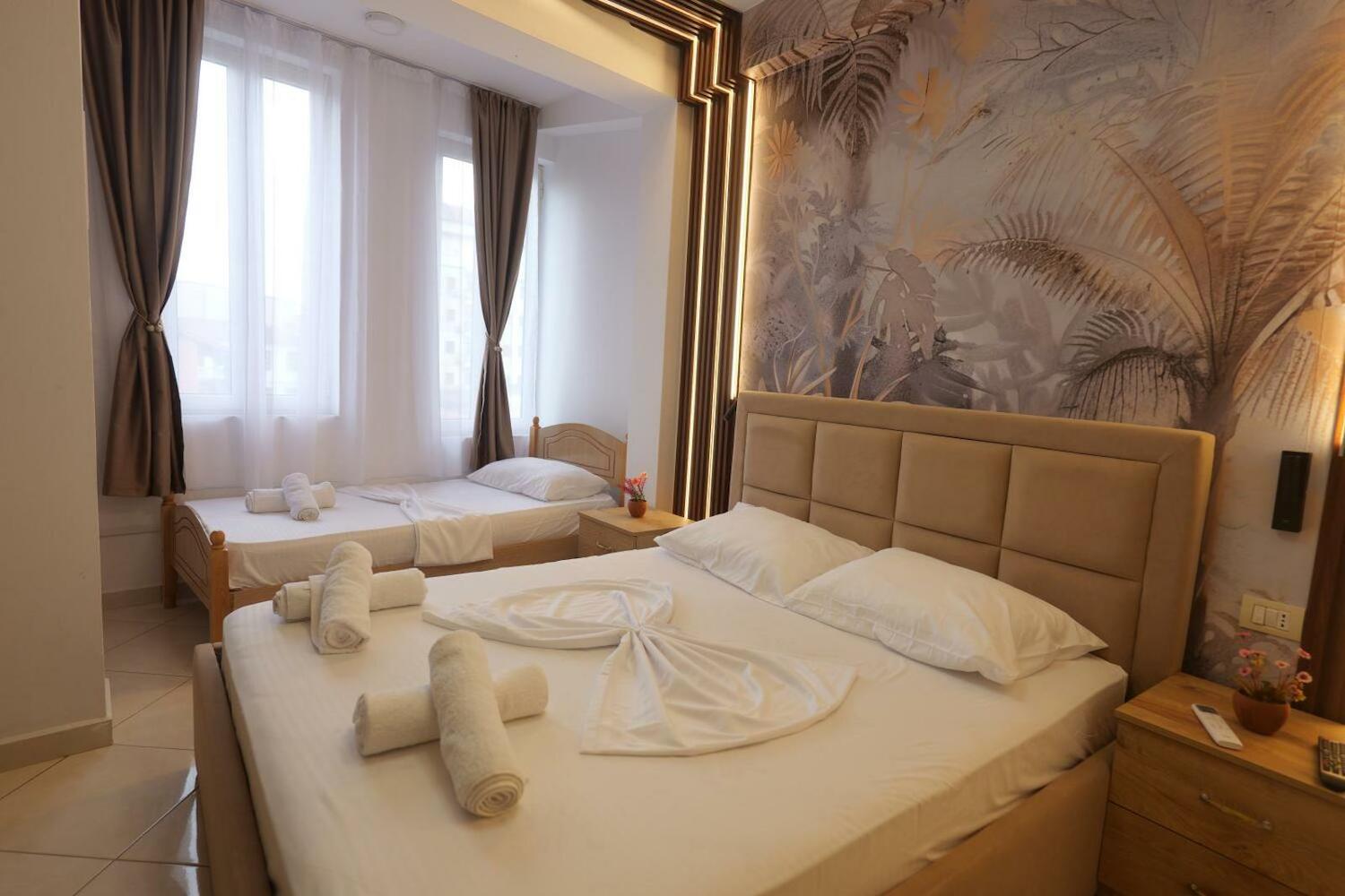 Golden Sleep Hostel, Shkoder