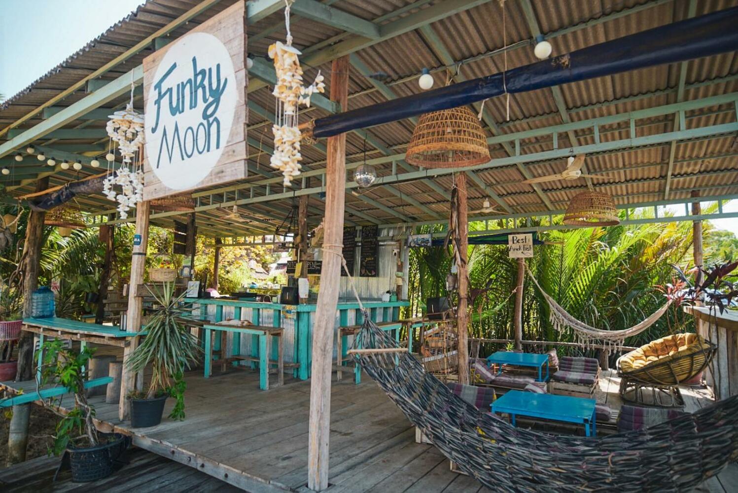 Funky Moon, Kampot
