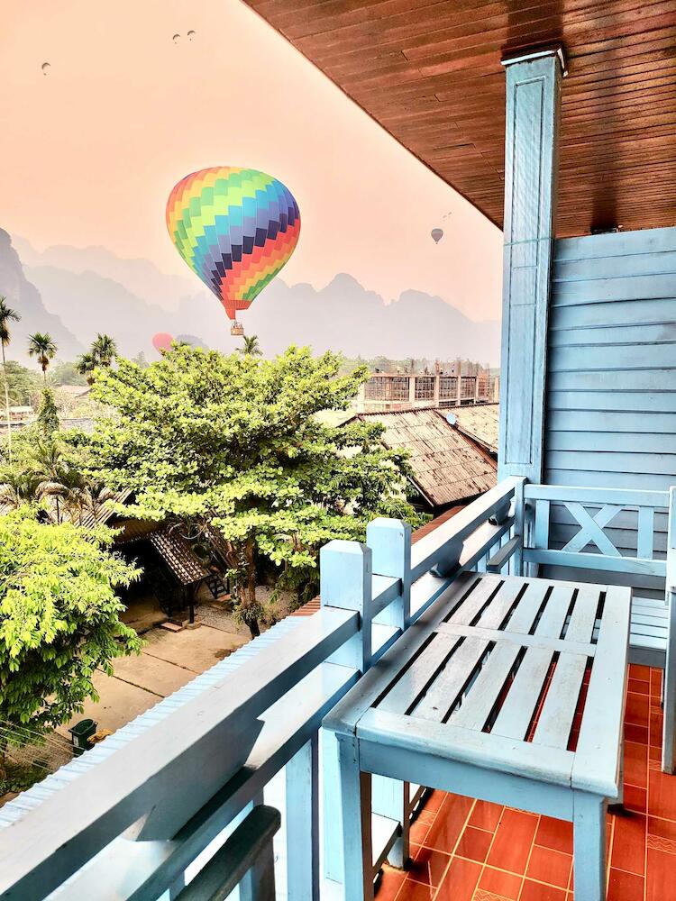 West Water Hostel, Vang Vieng