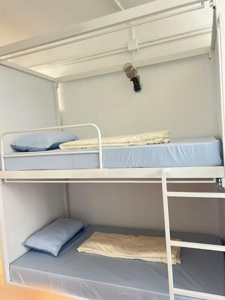 JC home 刘 先 生, Bangkok