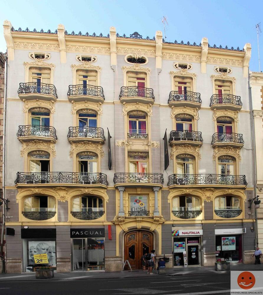 HI - Valencia - Red Nest Hostel, Valencia