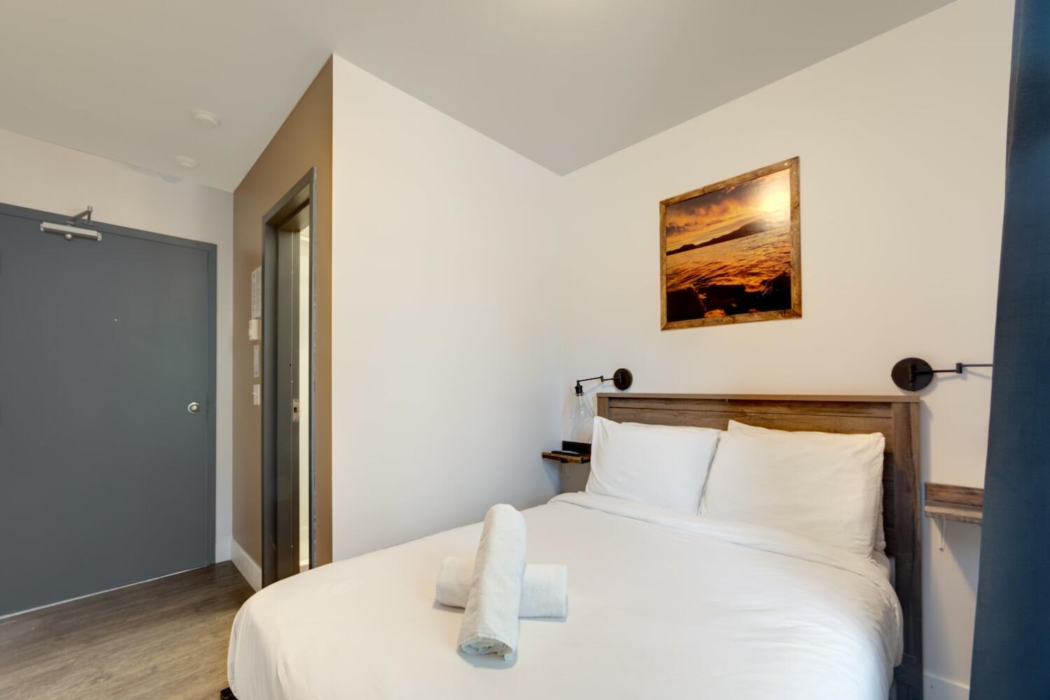 SameSun Backpacker Lodge Kelowna in Kelowna Prices 2021 (How to