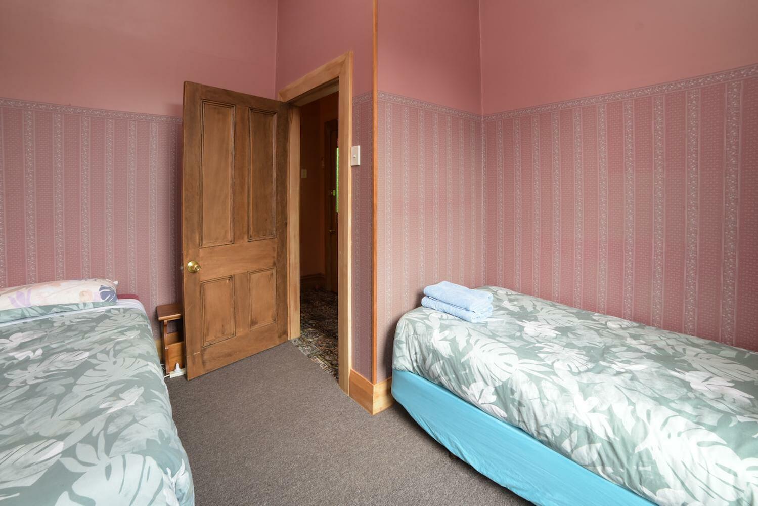 Where to stay in Invercargill on a budget