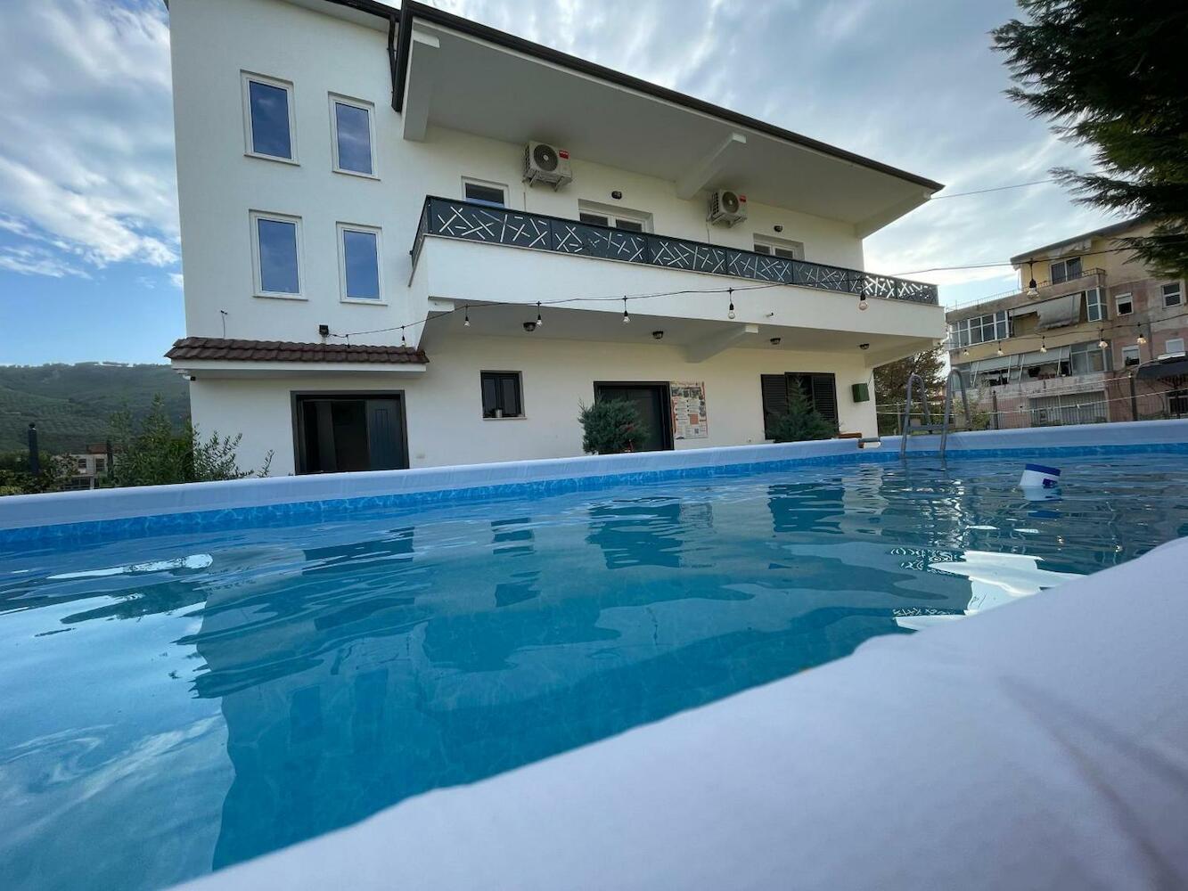 Baza Hostel, Berat