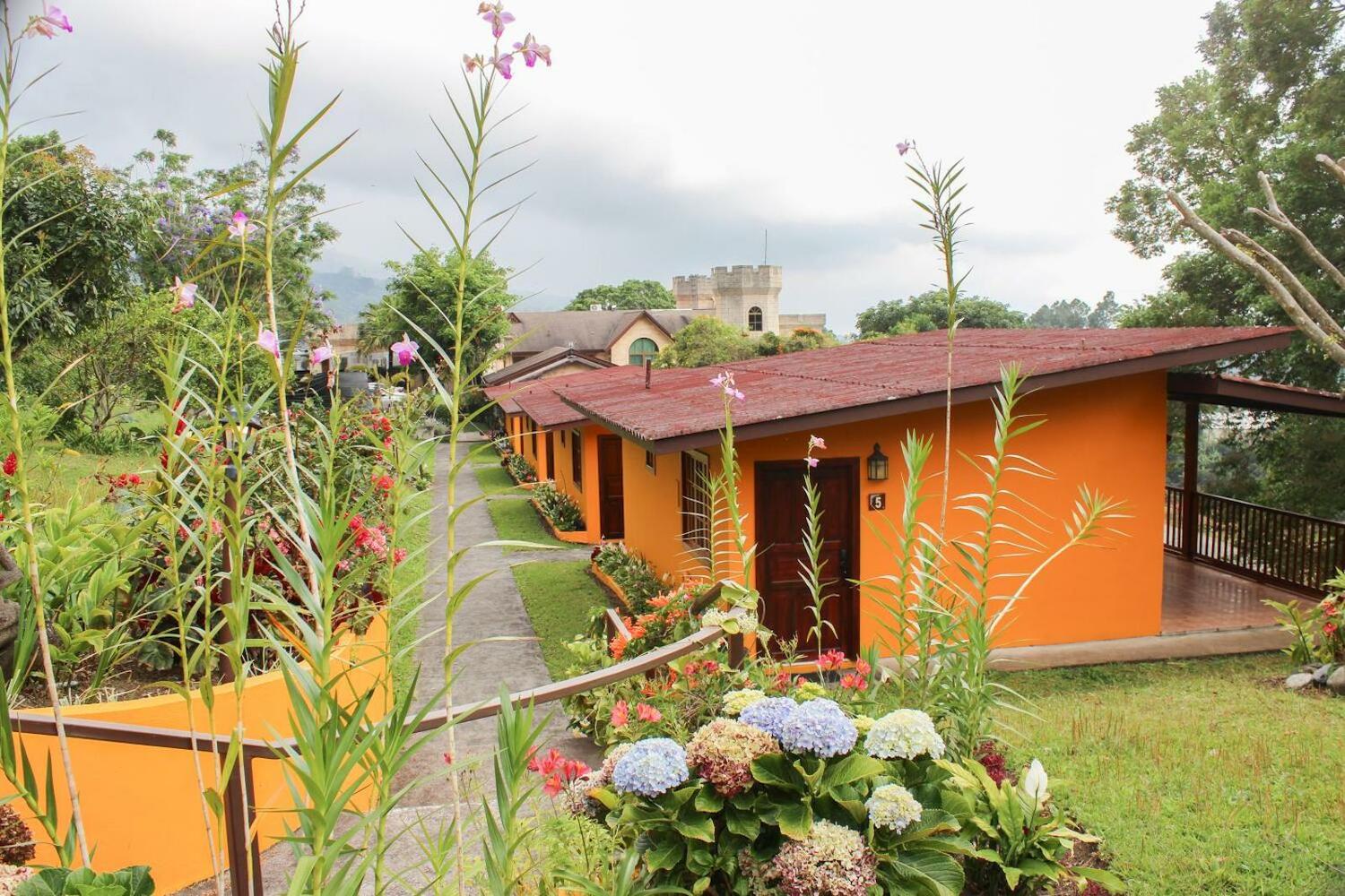 Dorms - El Santuario Ecolodge, Boquete