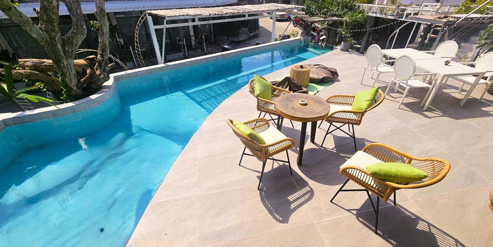 Hideout Hostel 2, Haad Rin