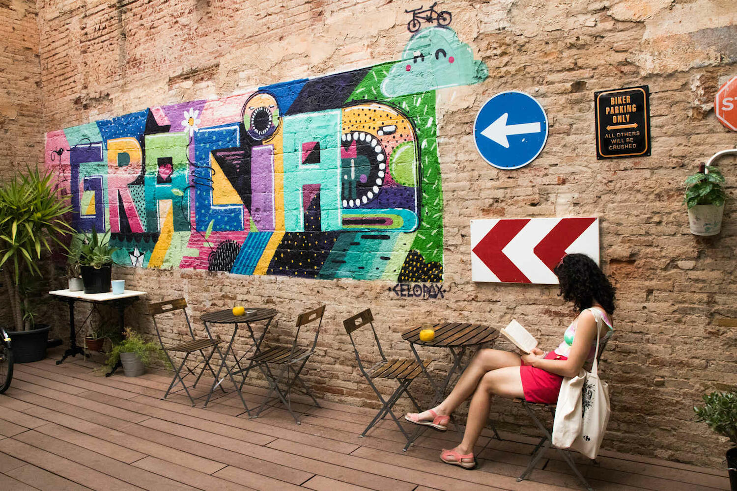 Sant Jordi Hostels Gracia